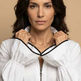 Blusa Blanca Cremallera Frontal Cuello Volante Puños Campana Mujer