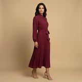 Vestido Midi Plisado Cuello Alto Manga Larga