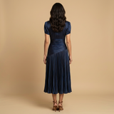 Vestido Midi Satén Plisado Rayas Manga Abullonada