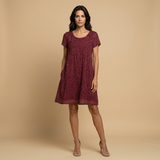 Vestido Corto Floral Estampado Escote V Bolsillos