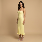 Vestido Midi Strapless Bodycon Volante Bajo