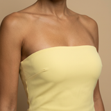 Vestido Midi Strapless Bodycon Volante Bajo